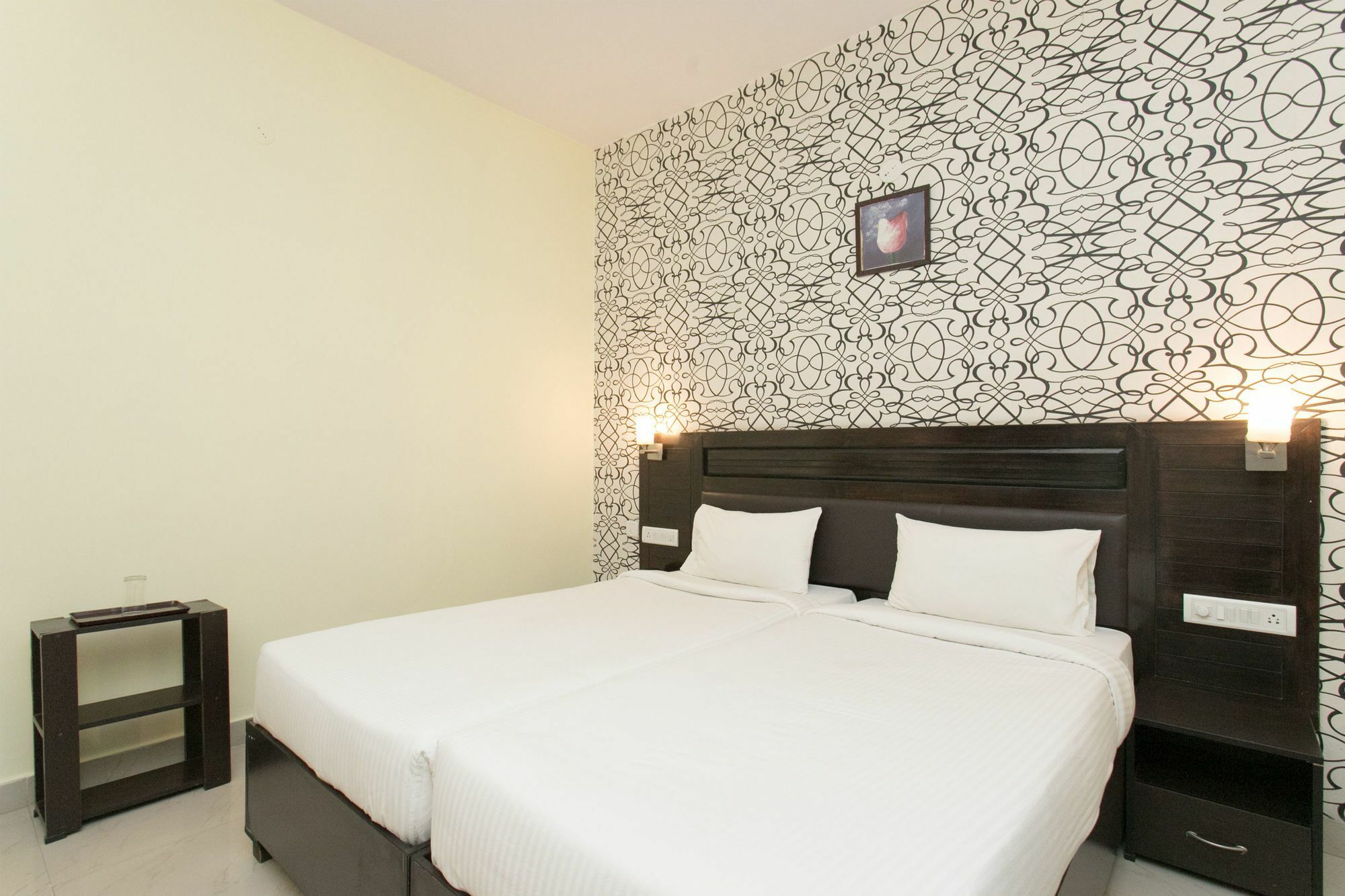 Oyo 10378 Hotel Hibiscus Mayflower Bengalúr Exteriér fotografie
